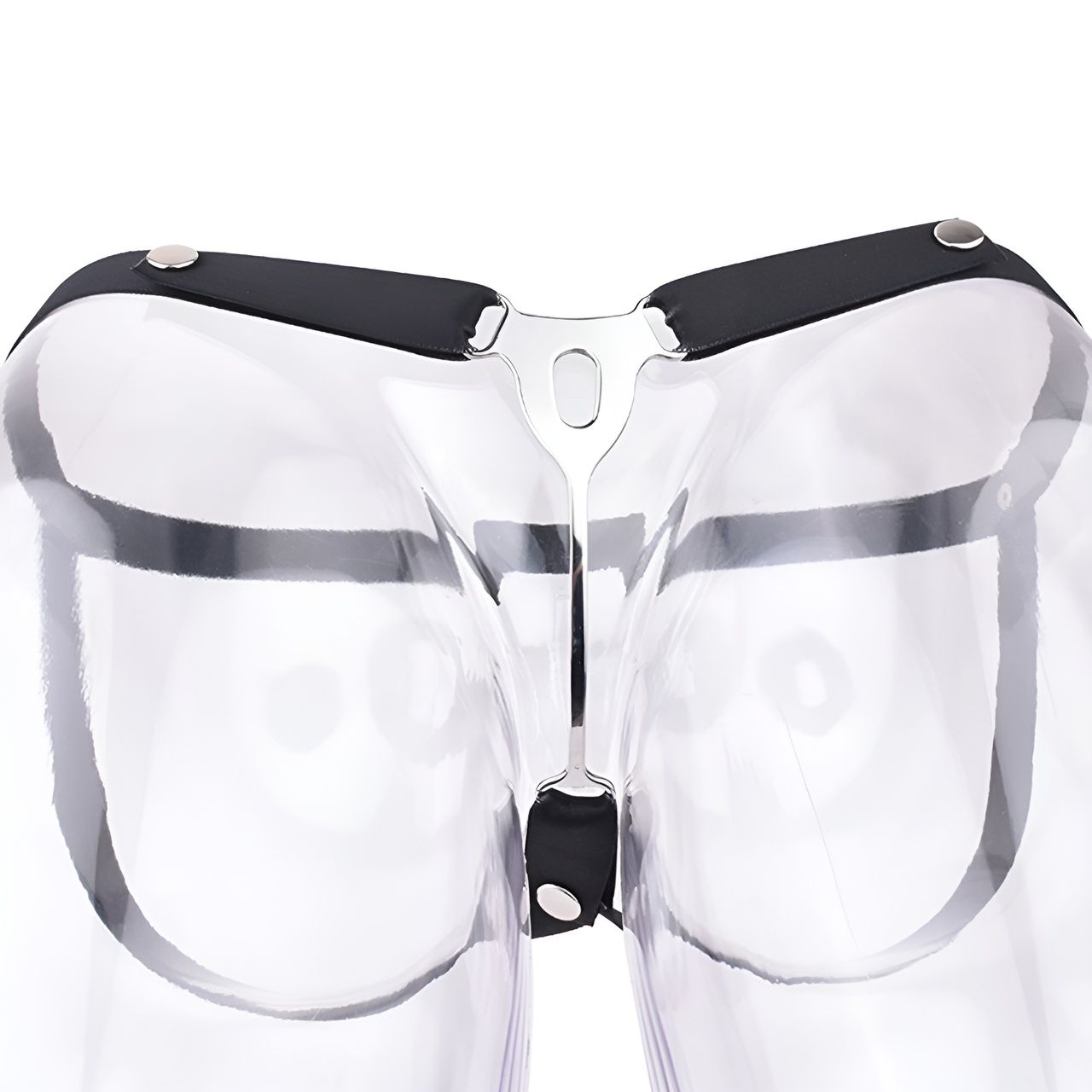 met-deze-male-to-female-chastity-riem-zie-je-er-uiterlijk-nog-meer-uit-als-een-vrouw-je-kan-er-die-potentiele-bult-mee-in-je-rokje-of-kleedje-netjes-wegstoppen-de-plaat-is-gemaakt-van-staal-en-zorgt-ervoor-dat-allesgemakkelijk-netjes-te-houden-is-1