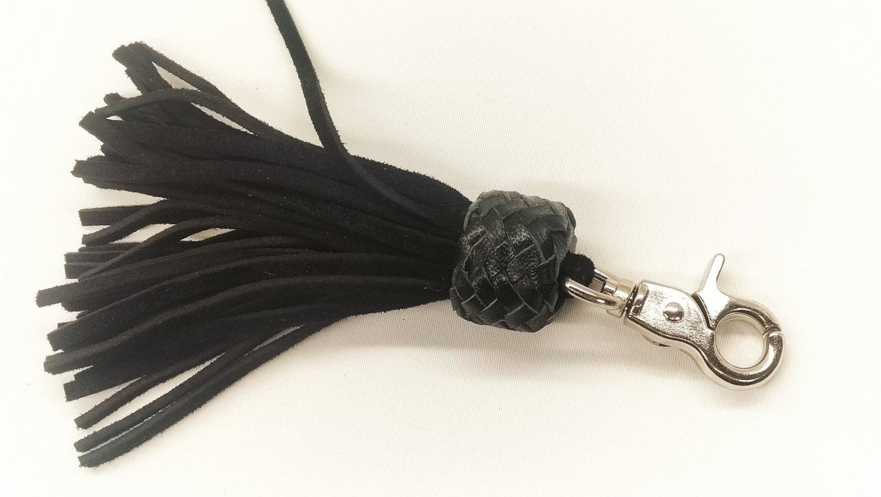 Mini Flogger Sleutelhanger Zwart Suède - BDSM Accessoire - BDSM Accessoires - SM - speeltjes