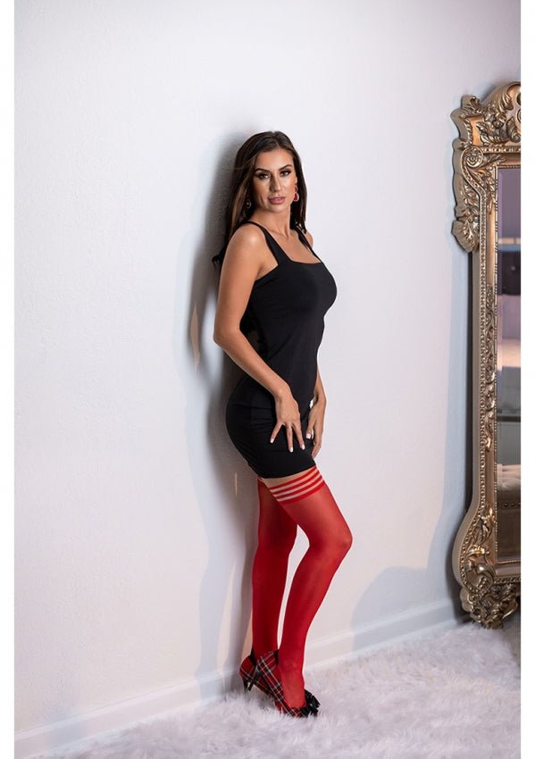 Monica - Stockings rood met naad - SM - speeltjes