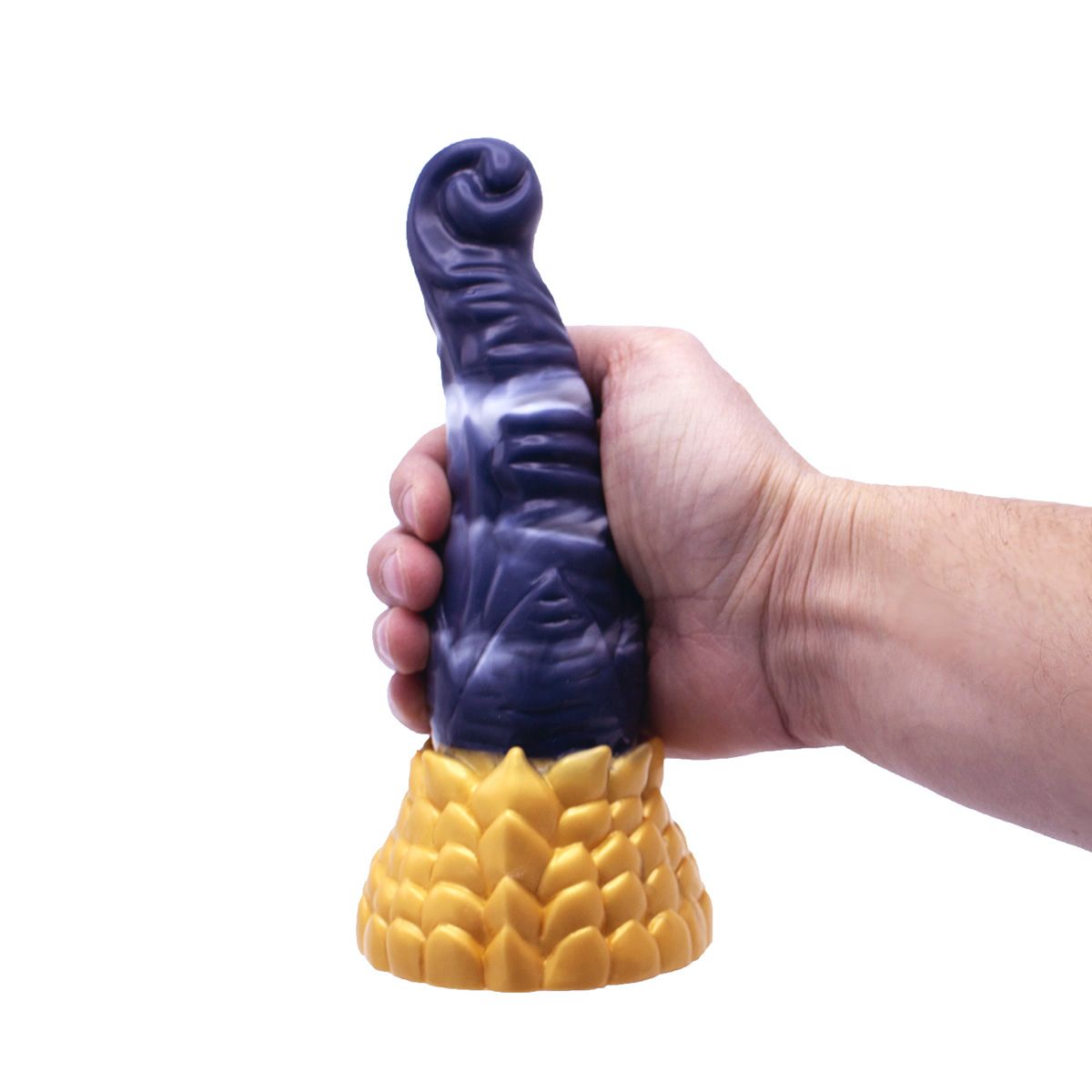 deze-aparte-dildo-van-kiotos-gemaakt-van-silicone-zal-je-een-lekker-en-gevuld-gevoel-geven-dankzij-zijn-kop-van-bijna-3.5cm-diameter-die-uitloopt-naar-meer-dan-5cm-aan-de-basis-en-zijn-lengte-van-21.5cm-als-extra-is-hij-nog-voorzien-van-extra-textuur-2