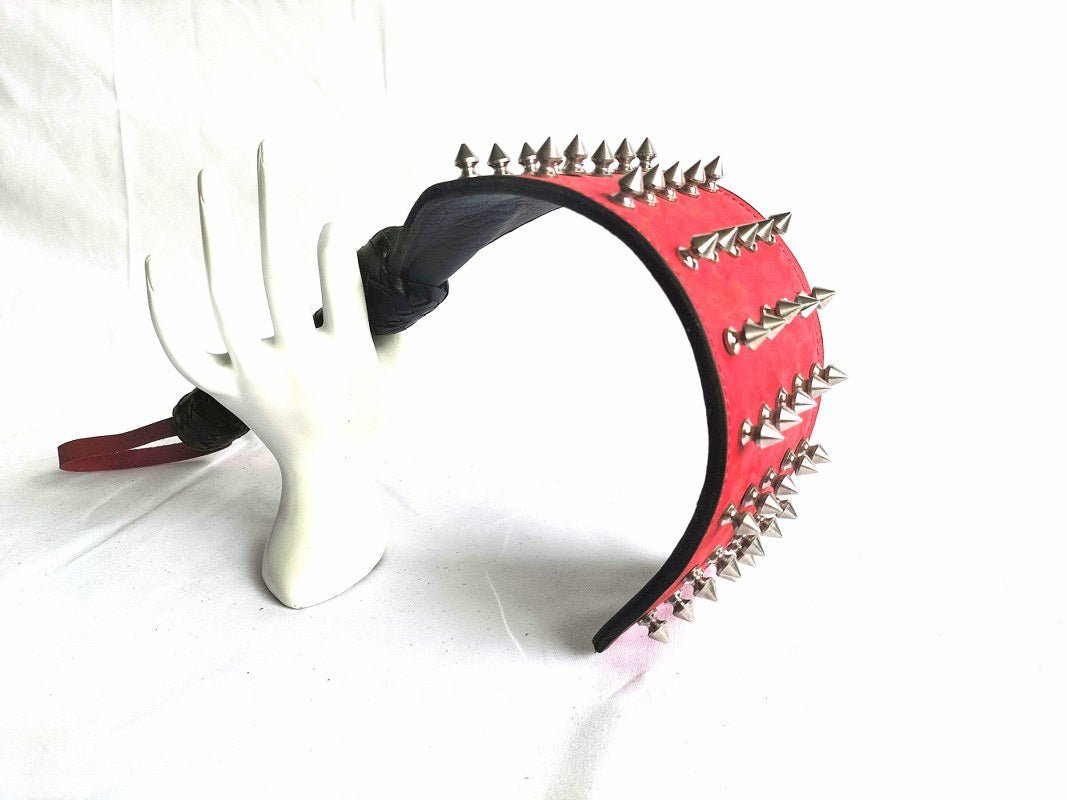 Nubuck Paddle 26cm Studs - Heavy Impact Play Edge Play BDSM Toy - BDSM - SM - speeltjes