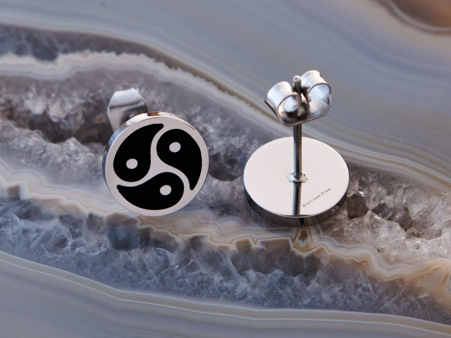 Oorstekers BDSM logo (2 soorten) - SM - speeltjes