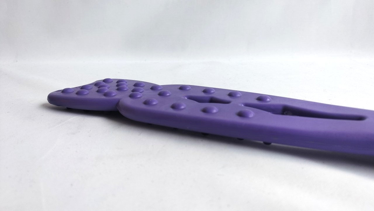 deze-paarse-paddel-gemaakt-van-silicone-met-aan-beide-zijden-een-andere-structuur-verzekerd-je-van-een-leuk-spel-met-je--partner-mooie-marks-gegarandeerd-3