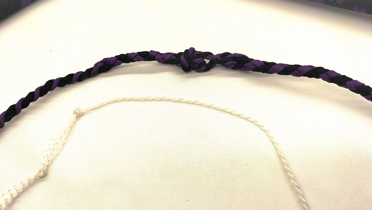 Paracord Bullwhip 90cm Zwart/Paars - Premium BDSM Impact Play Zweep - Impact Play - SM - speeltjes