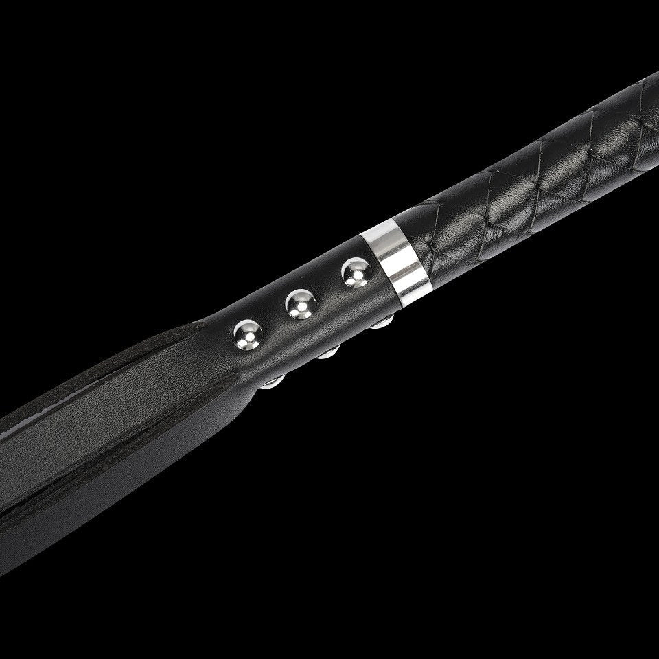 deze-japanse-gesel-of-zweep-is-een-fantastisch-product-die-zowel-jou-als-je-speelpartner-zal-bekoren-indien-je-opzoek-bent-naar-de-betere-kwaliteit-en-of-de-hardere-bdsm-impact-toys-4