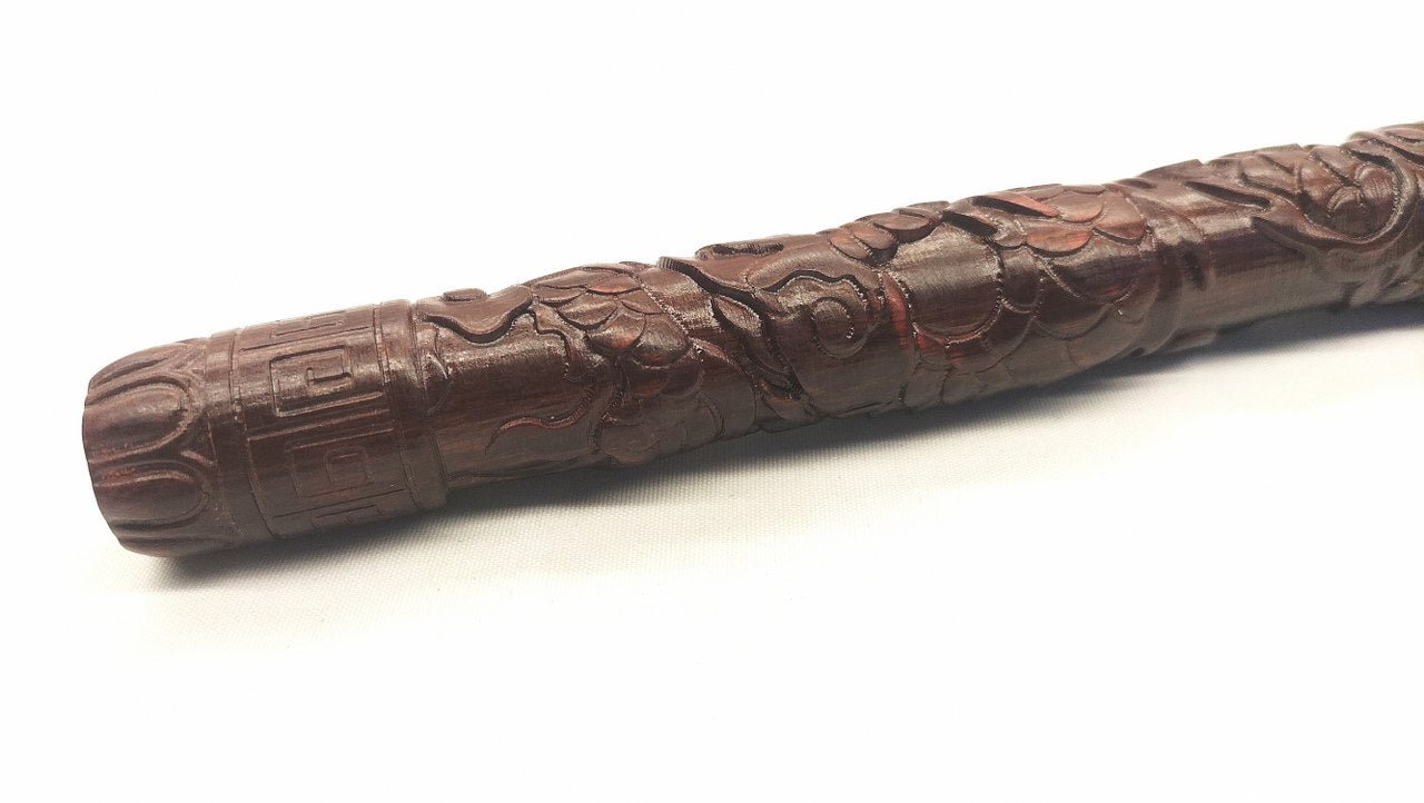 Rozenhouten Cane met Uitgesneden Figuren - Luxe Impact Play Stok 40cm - BDSM Cane - SM - speeltjes