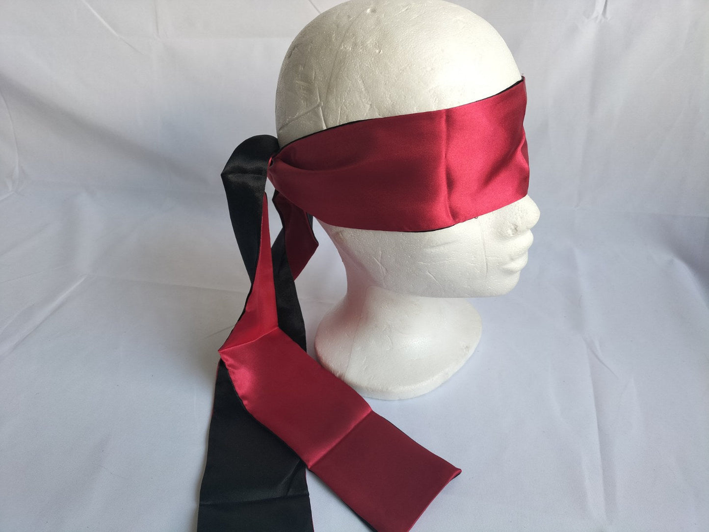 Satijn oogmasker (diverse kleuren) - SM - speeltjes