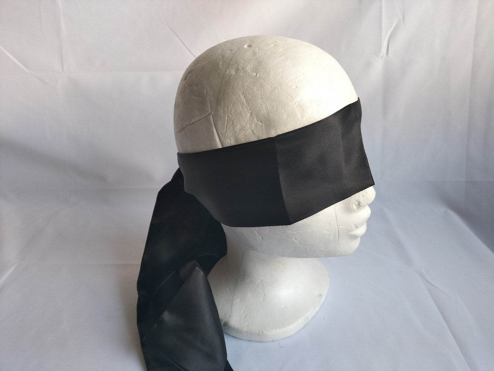 Satijn oogmasker (diverse kleuren) - SM - speeltjes