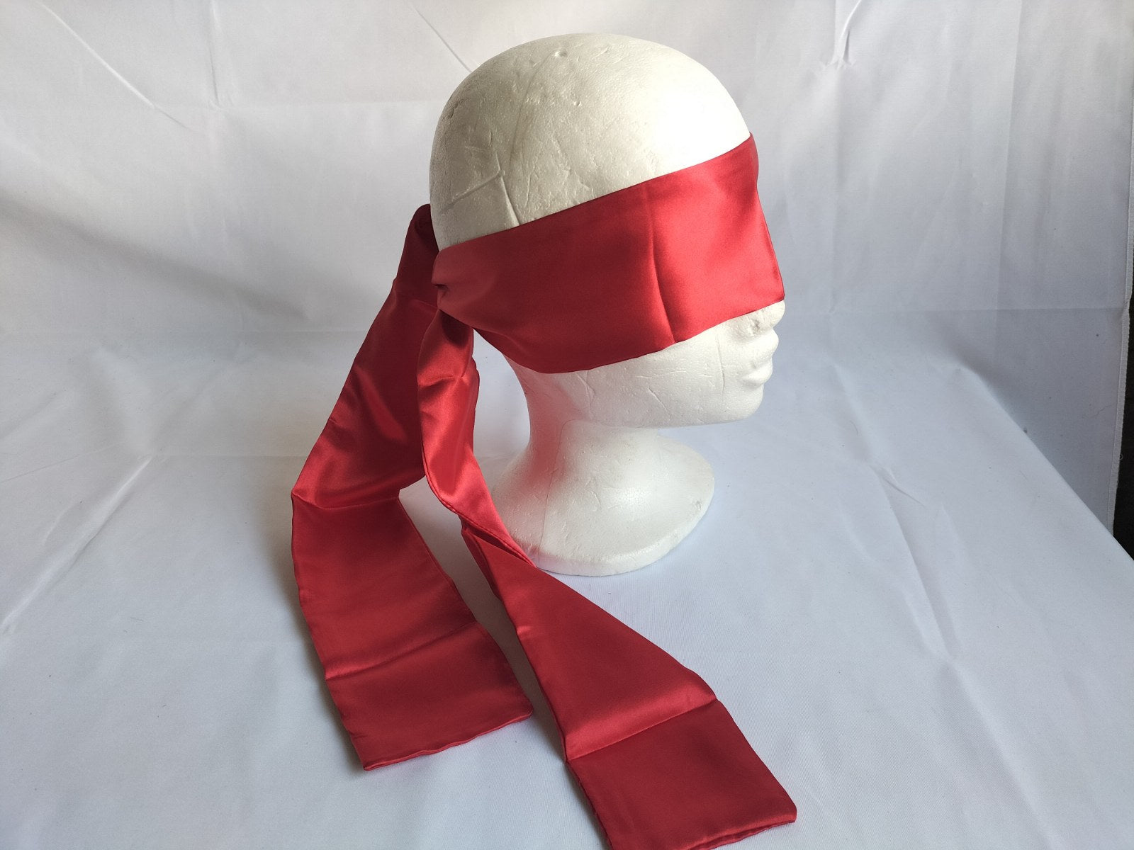 Satijn oogmasker (diverse kleuren) - SM - speeltjes