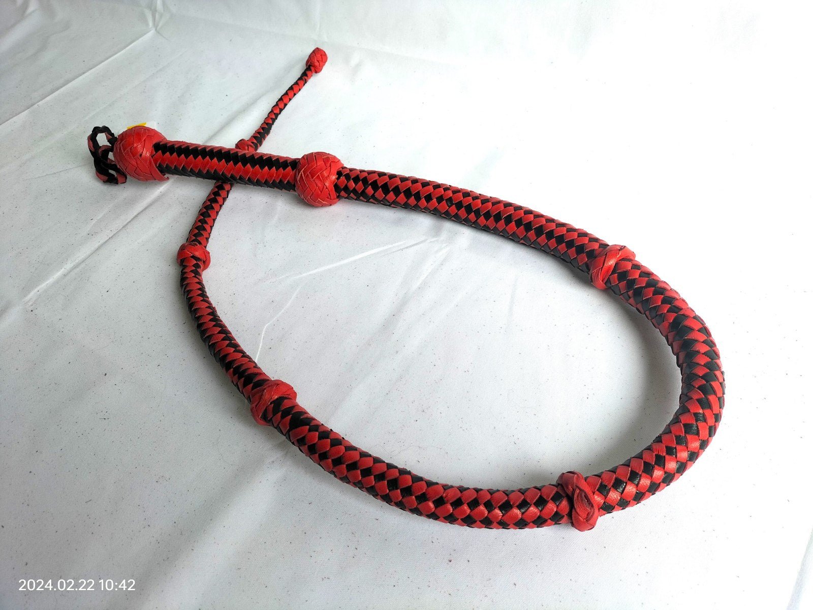 Single tail met knopen (120 cm) - SM - speeltjes