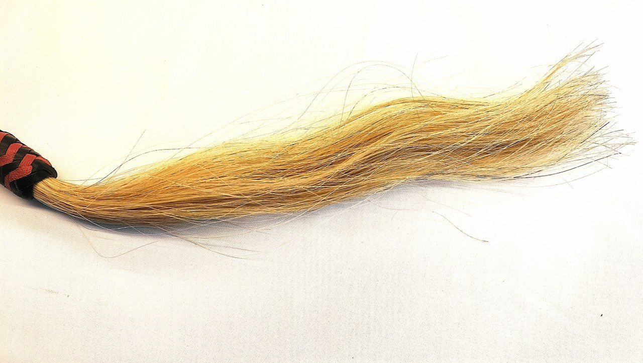 Snake Whip 105cm Koeienhaar - Impact Play Zweep BDSM Toy Zwart Rood - BDSM - SM - speeltjes