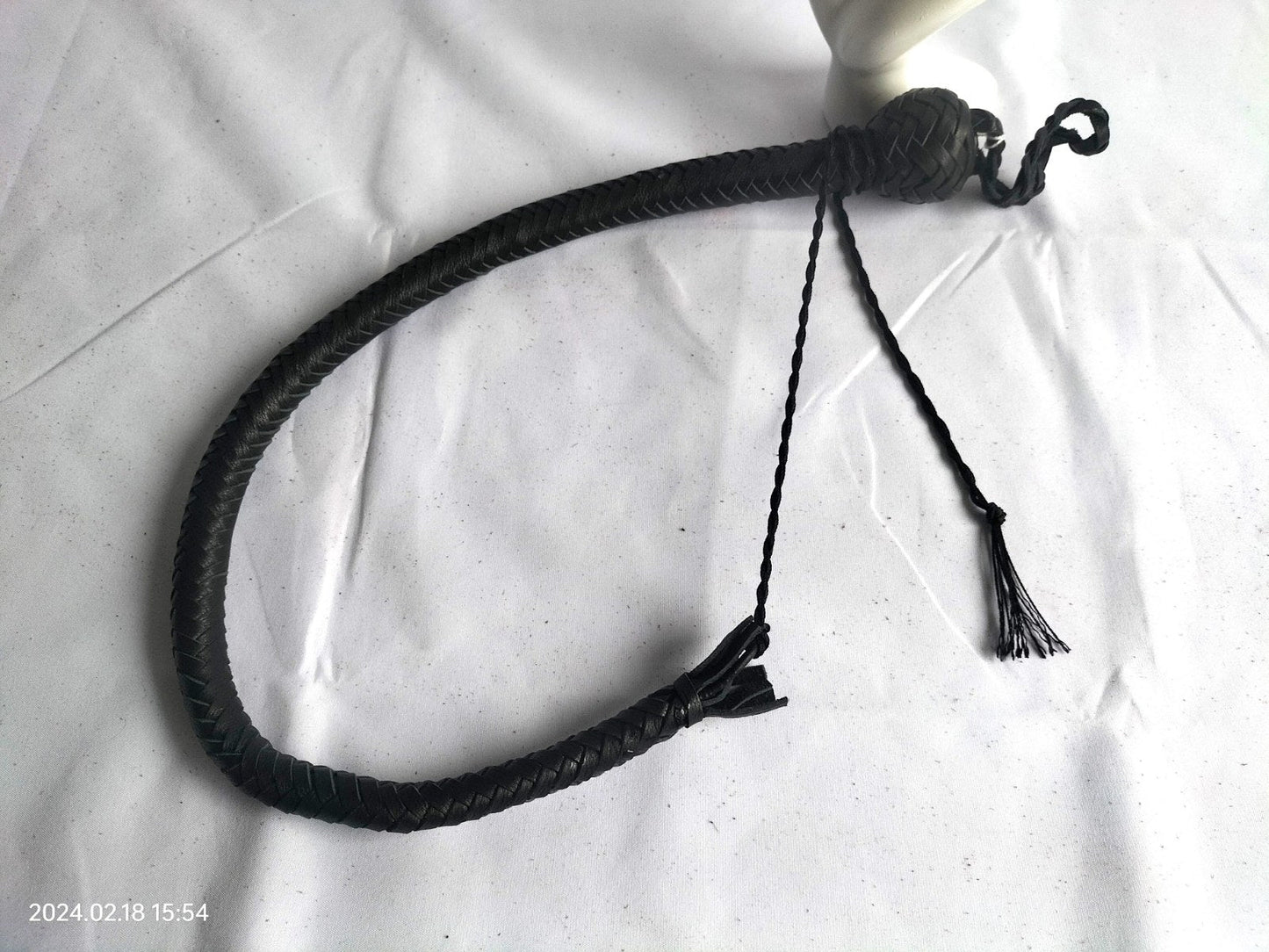 snake whip 60 cm zwart/rood of zwart - SM - speeltjes