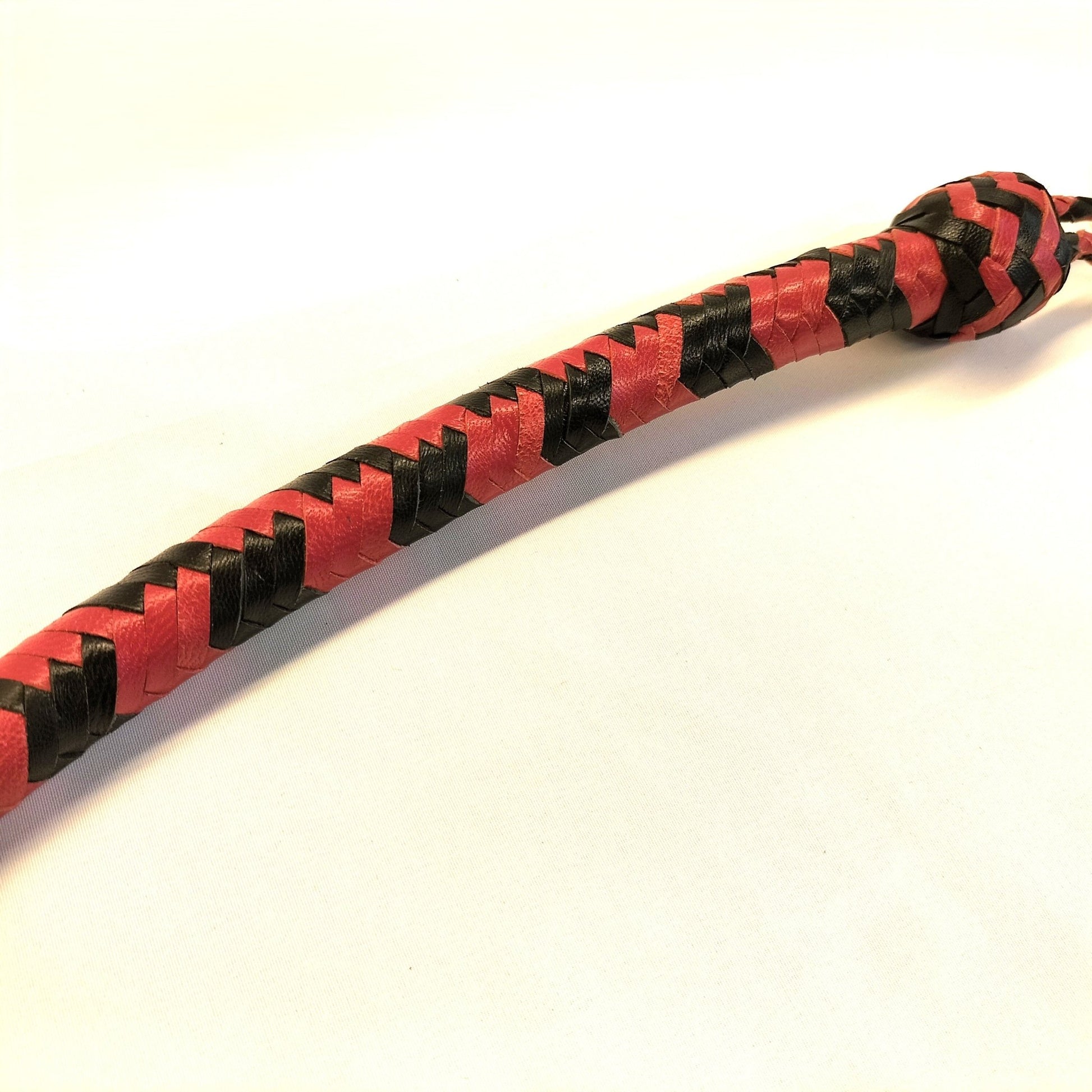 Snake Whip met Paardenhaar 110cm - Unieke Leren BDSM Zweep Zwart/Rood - Impact Play - SM - speeltjes