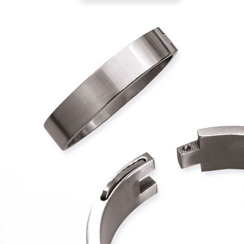 Story of O armband RVS geborsteld MAT maat M (met kliksysteem) - SM - speeltjes