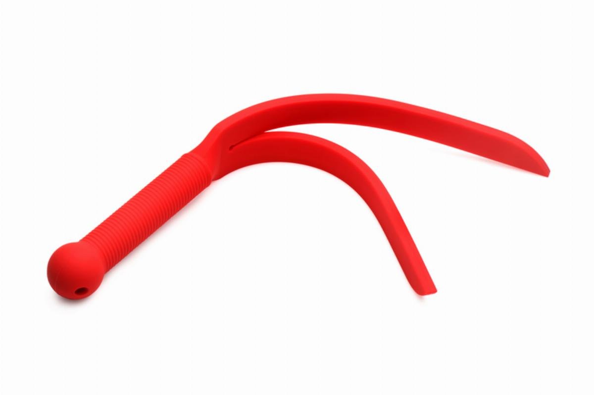 deze-stung-paddel-is-er-eentje-om-niet-snel-te-vergeten-hij-is-gemaakt-van-7-mm-dikke-silicone-en-gemaakt-als-een-tawse-dus-met-2-afzonderlijk-bewegende-flappen-ligt-prima-in-de-hand-maar-komt-nog-beter-neer-op-het-achterwerk-7