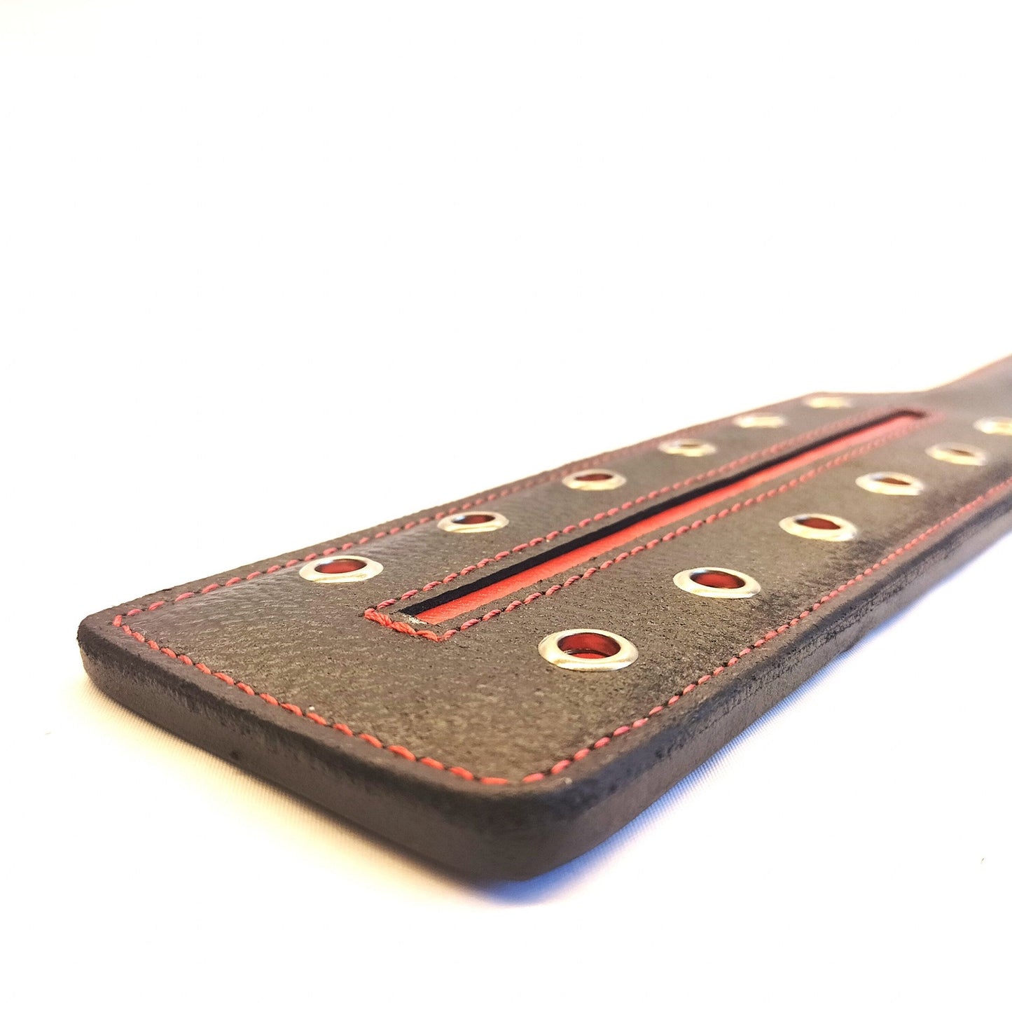 Tuigleder Paddle 210g Zwart Rood 38cm 1cm Dik - Metalen Versteviging BDSM - Impact Toys - SM - speeltjes