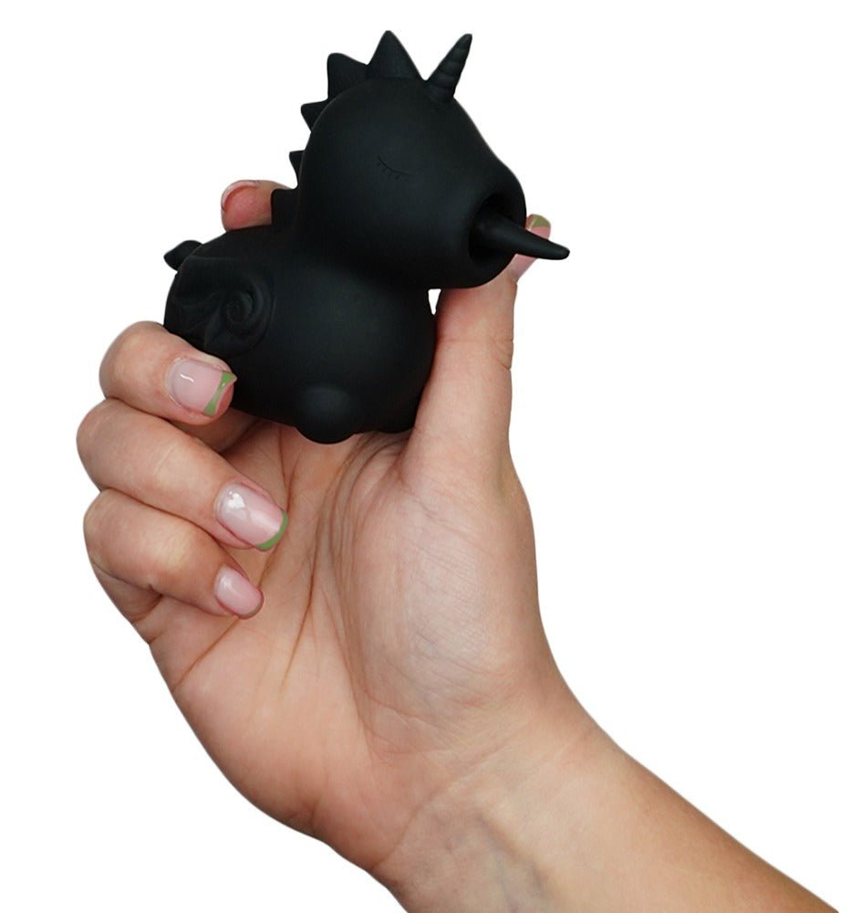 ervaar-als-geen-ander-de-sensuele-tintelingen-dankzij-deze-unihorn-wild-spirit-met-zijn-duo-motor-die-enerzijds-voor-een-verwennerij-zorgt-dankzij-zijn-wervelende-tong-en-aan-de-andere-kant-voor-een-vibrerende-massage-dankzij-de-2de-motor-4