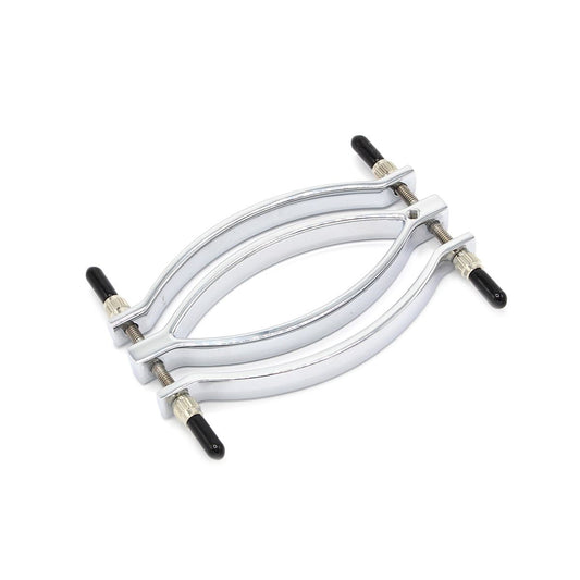 met-deze-klem-zet-je-de-labia-lippen-van-de-vagina-vast-dankzij-de-schroeven-aan-de-zijkant-kan-je-er-zoveel-druk-op-zetten-als-je-zelf-wenst-1