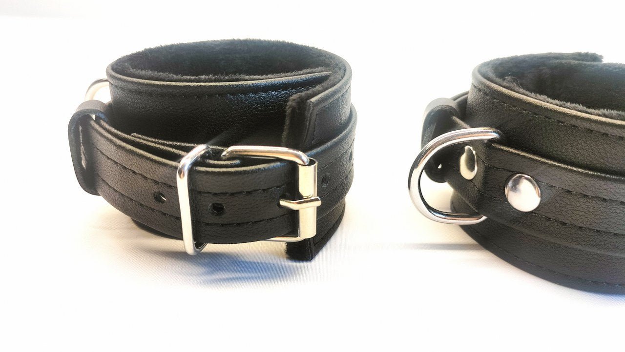 Vegan BDSM Collar Zwart Kunstleer - Handboeien Set Beginners - Collars - SM - speeltjes