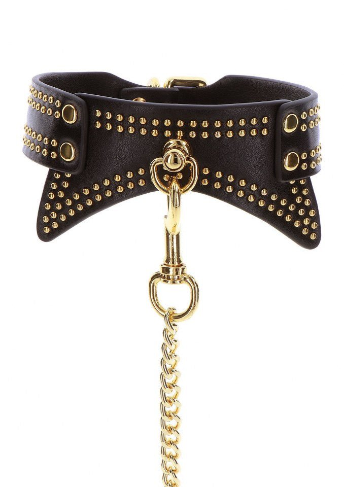 met-deze-zwarte-vegan-collar-bezet-met-vergulden-studs-voel-je-jezelf-naast-onderdanig-ook-nog-eens-uniek-en-extra-in-de-schijnwerper-gezet-je-gaat-deze-met-trots-en-zelfverzekerdheid-dragen-9