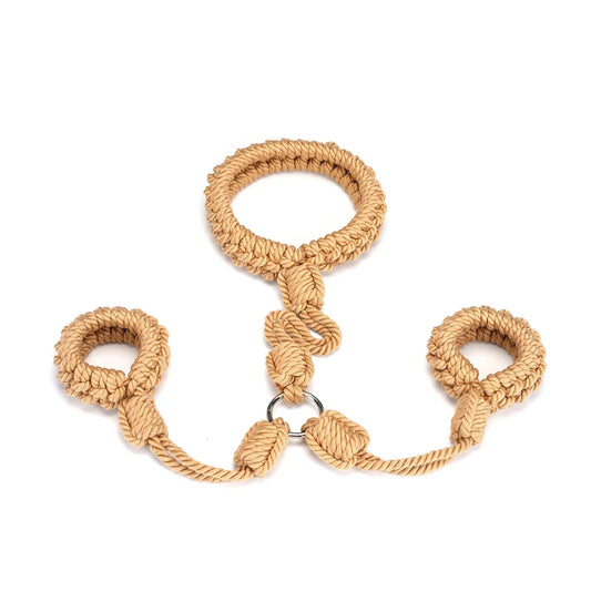met-deze-prachtige-combinatie-in-katoentouw-van-collar-en-handboeien-heb-je-alle-mooie-aspecten-van-bondage-en-shibari-zonder-zelf-te-moeten-knopen-zowel-de-collar-als-de-hanboeien-kan-jeopen-en-dicht-schuiven-door-middel-van-twee-schuifknopen-boven-elkaar-1