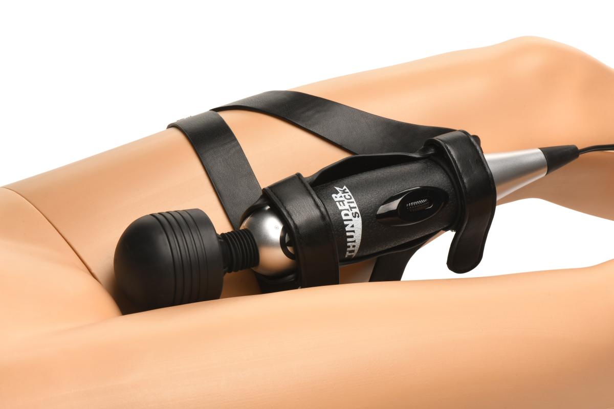 met-deze-wand-massager-dij-strap-kan-je-heerlijk-alleen-genieten-zonder-nood-om-je-handen-te-gebruiken-of-onder-begeleiding-van-ja-partner-genieten-zonder-dat-jij-ermet-je-handen-bij-kan-aan-jou-de-keuze-wat-het-wordt