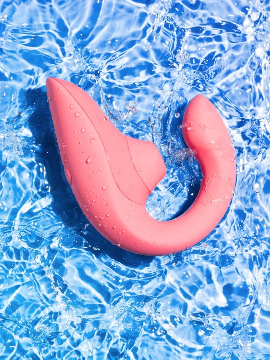 met-de-womanizer-blend-zit-je-gebeiteld-dankzij-zijn-dual-motor-en-pleasure-air-technologie-kom-je-zeker-tot-een-orgasme