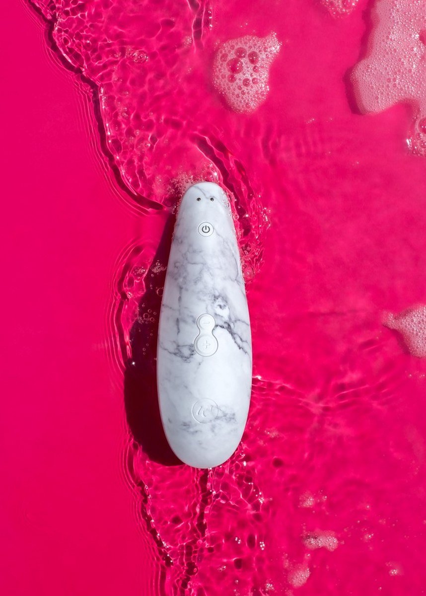 met-de-womanizer-marilyn-monroe-zit-je-goed-voor-verschillende-orgasmes-als-nooit-te-voren-dankzij-de-pleasure-air-technologie