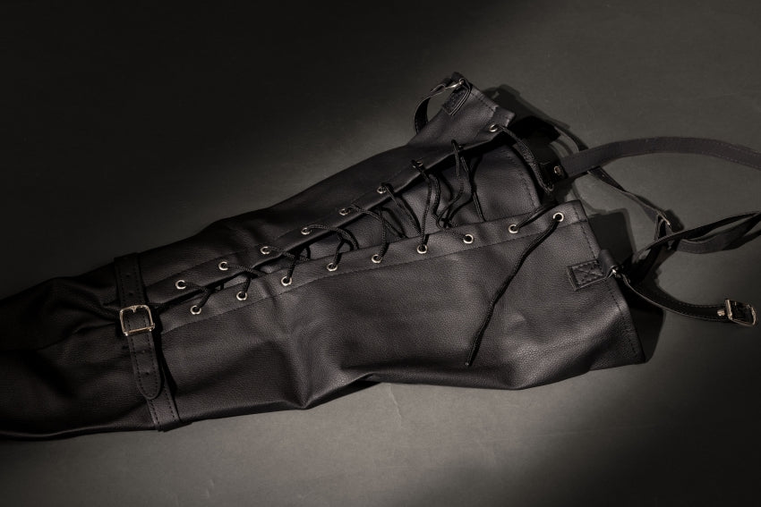 Xtreme lace - up full sleeve arm restraint - SM - speeltjes