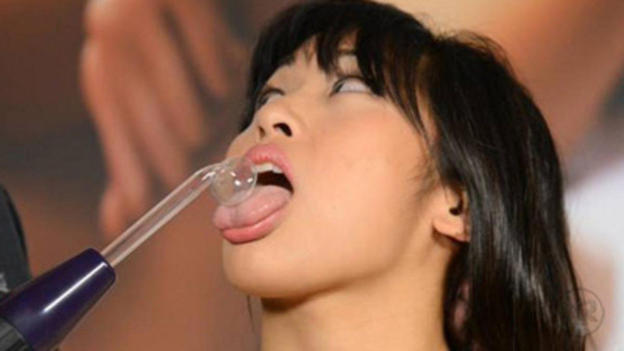 dankzij-deze-deluxe-edition-violet-wand-van-zeus-ga-je-op-verkenning-wat-betreft-violet-want-play-met-zijn-vijf-verschillende-opzetstukken-heb-je-een-mooie-start-aan-diversiteit-8