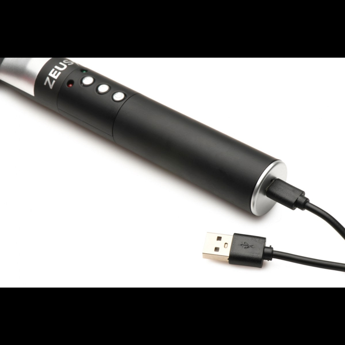 met-deze-elektro-paddel-van-zeus-leer-e-jouw-submissive-wel-in-het-gareel-lopen-en-zo-niet-kan-je-genieten-van-het-ermee-slaan-en-al-dan-niet-elektro-shocks-uitdelen-op-2-verschillende-standen-15