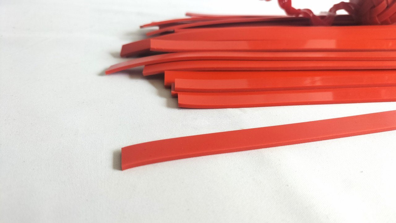 met-deze-zware-silicone-flogger-hanteer-je-zowel-een-diepe-impact-als-een-venijnige-impact-deze-bdsm-toy-is-niet-echt-geschikt-voor-de-beginner-wel-voor-mensen-die-houden-van-een-diepe-impact-toy-met-een-venijnig-kantje-3