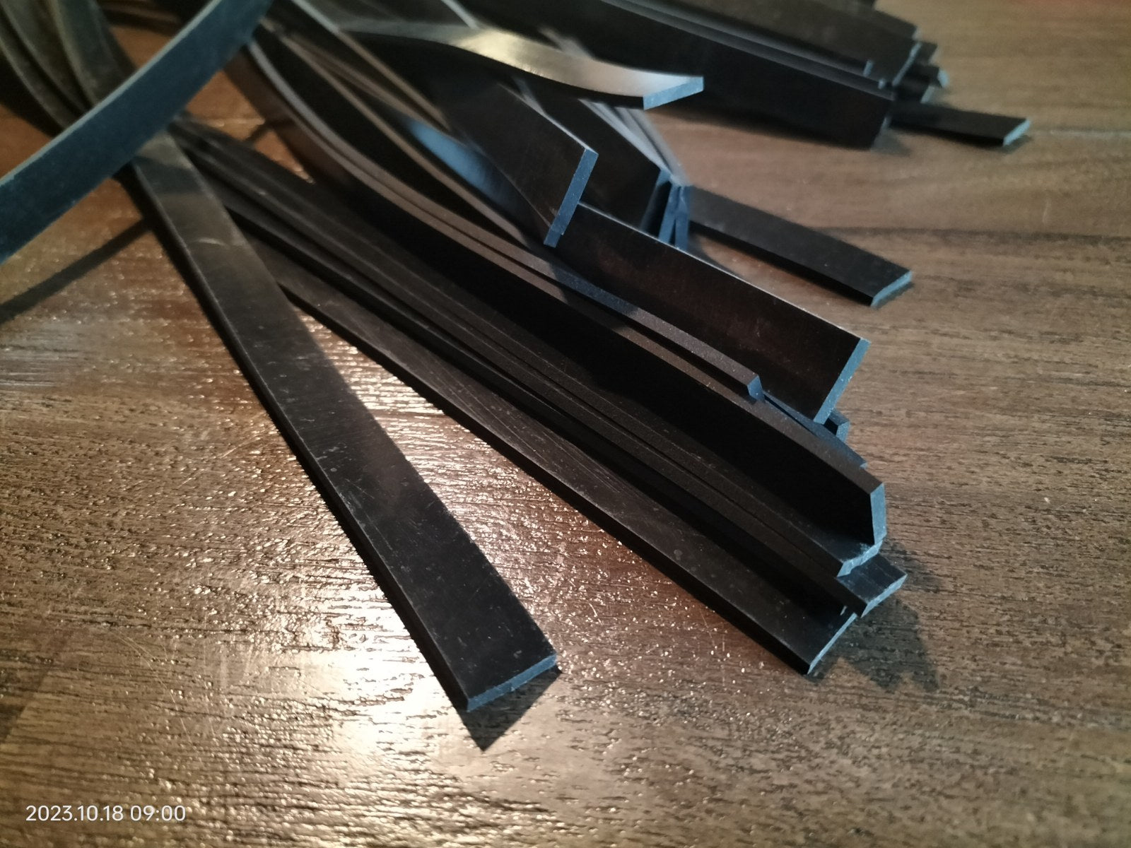 Zware zwarte silicone flogger - SM - speeltjes