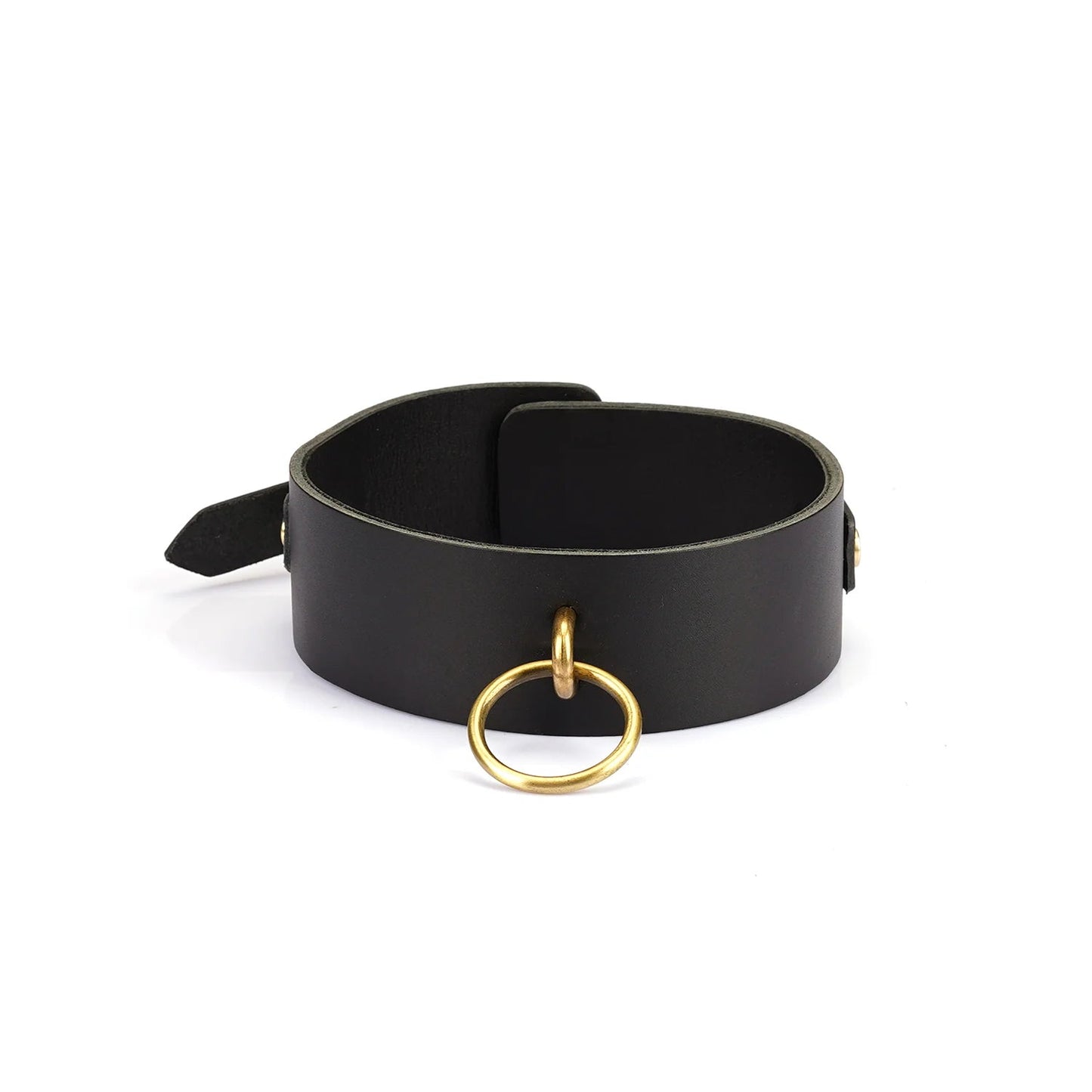 deze-dikke-rundlederen-collar-laat-je-terug-mijmeren-naar-de-oude-tijden-van-de-samurai-met-zijn-dikke-koperkleurige-klinknagels-accenten-en-bijpassende- leiband-zou-hij-zo-uit-die-tijd-kunnen-komen-alleen-het-draagcomfort-is-veel-beter-4