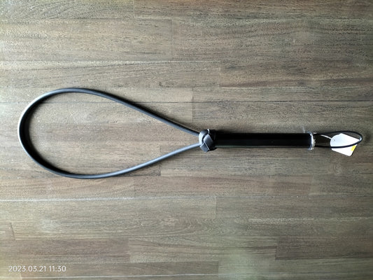 The loop 60 cm with black metal handle