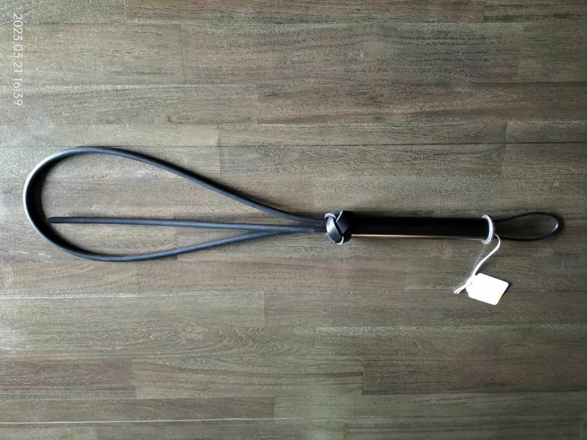 The loop special 60 cm with black metal handle