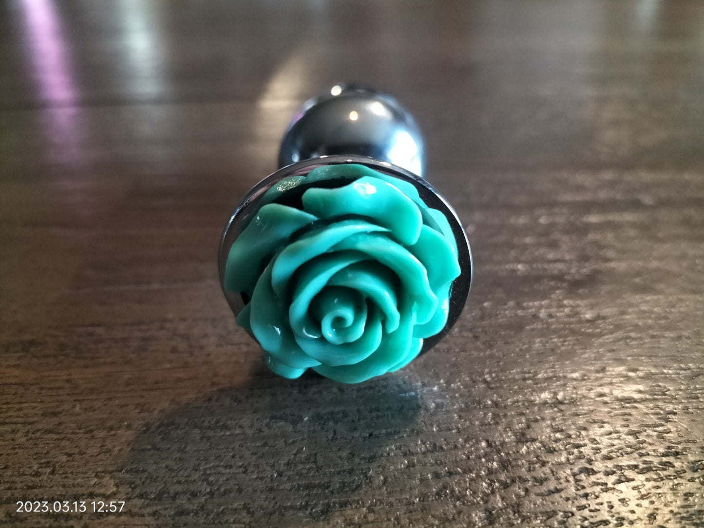 Butt plug with dark green rose size small