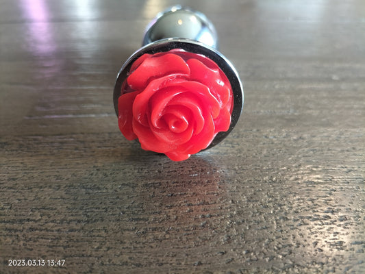 Plug anal avec rose rouge taille petite