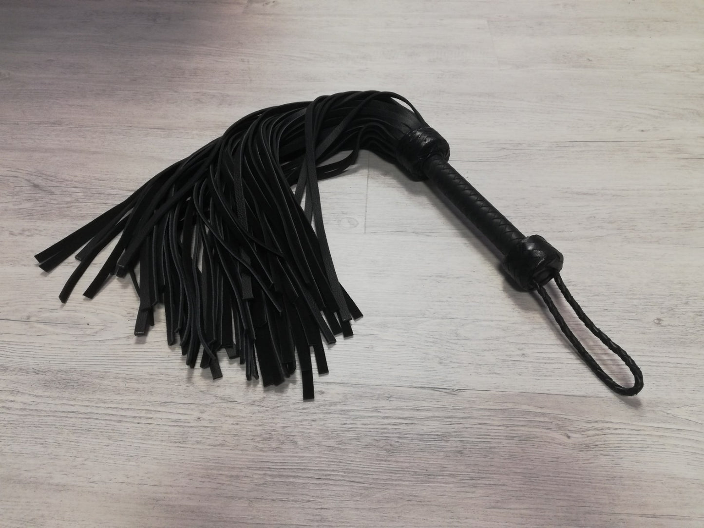 Thick warm up flogger