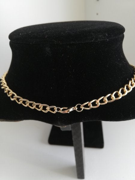 Large metal chain with handcuffs, gold or silver