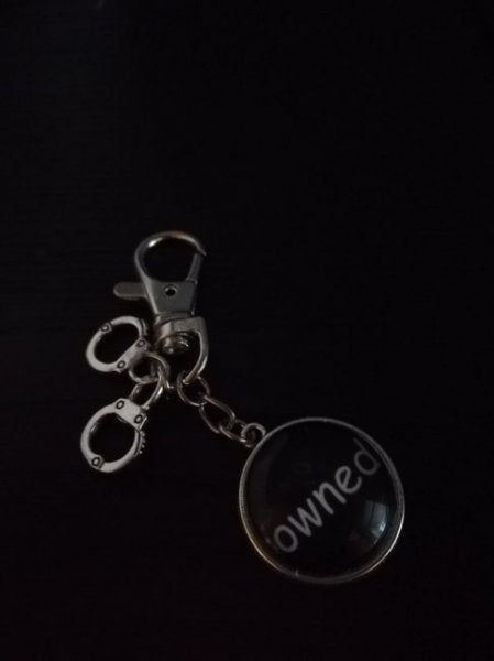 Keychain with text Owned