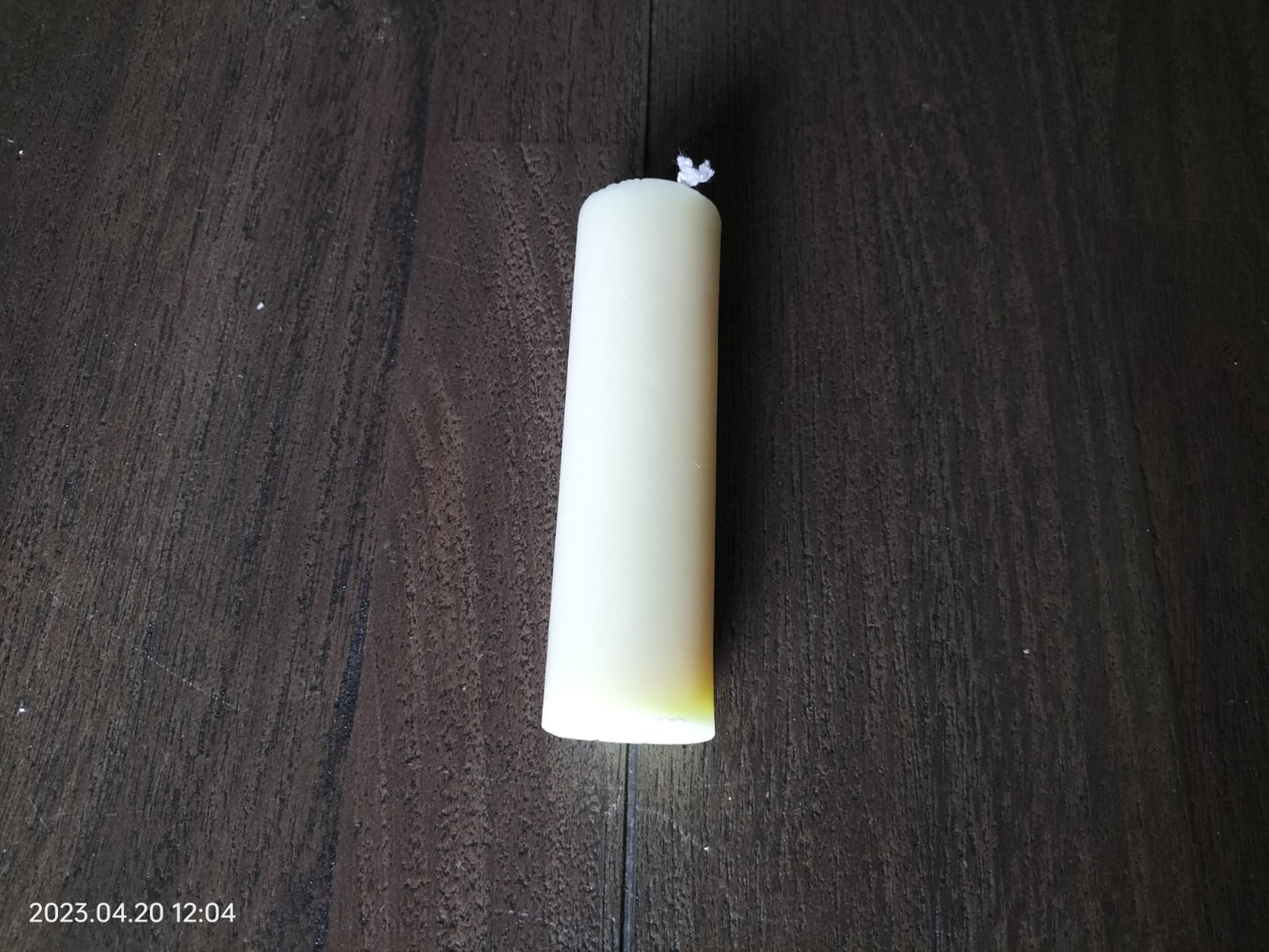 Drip candle light yellow