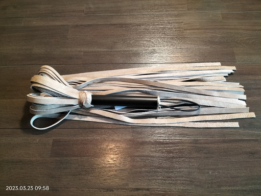 Beige leer flogger 70cm - SM - speeltjes