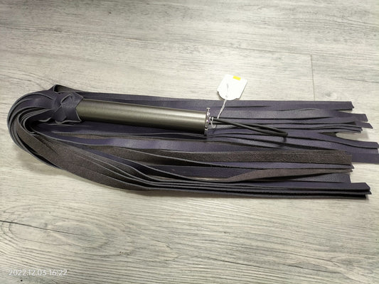 Donker paars rund lederen flogger - SM - speeltjes