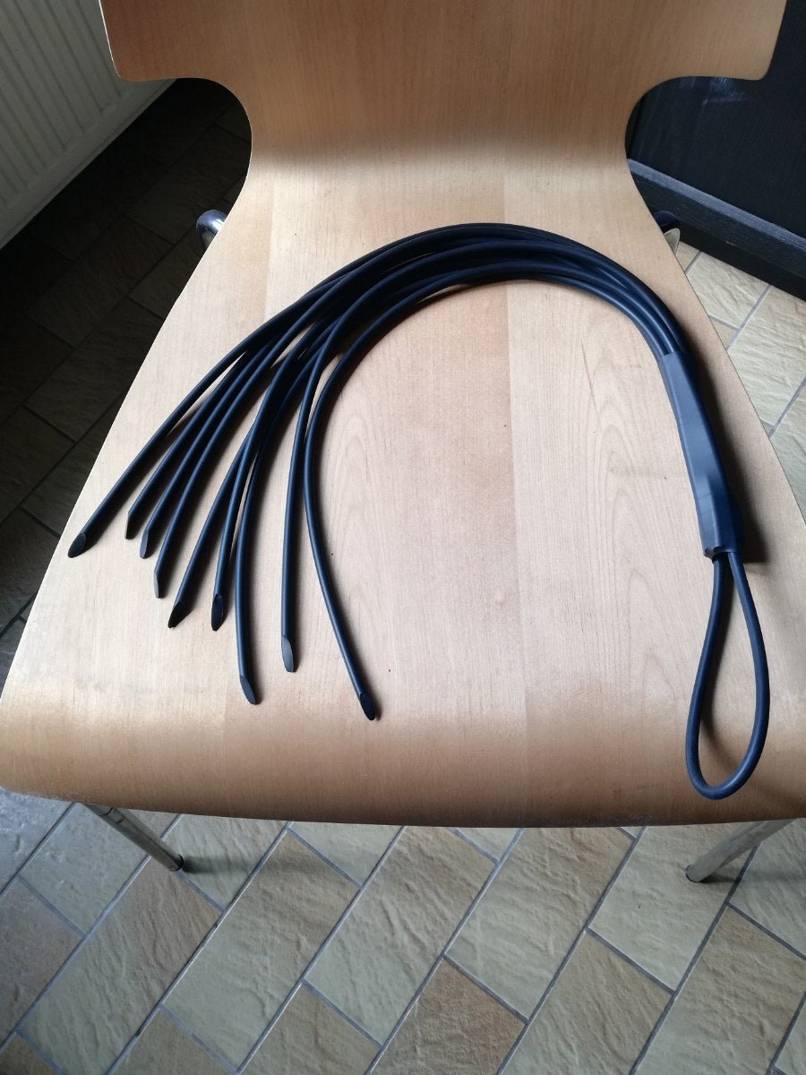 EPDM cat o nine 70 cm - SM - speeltjes