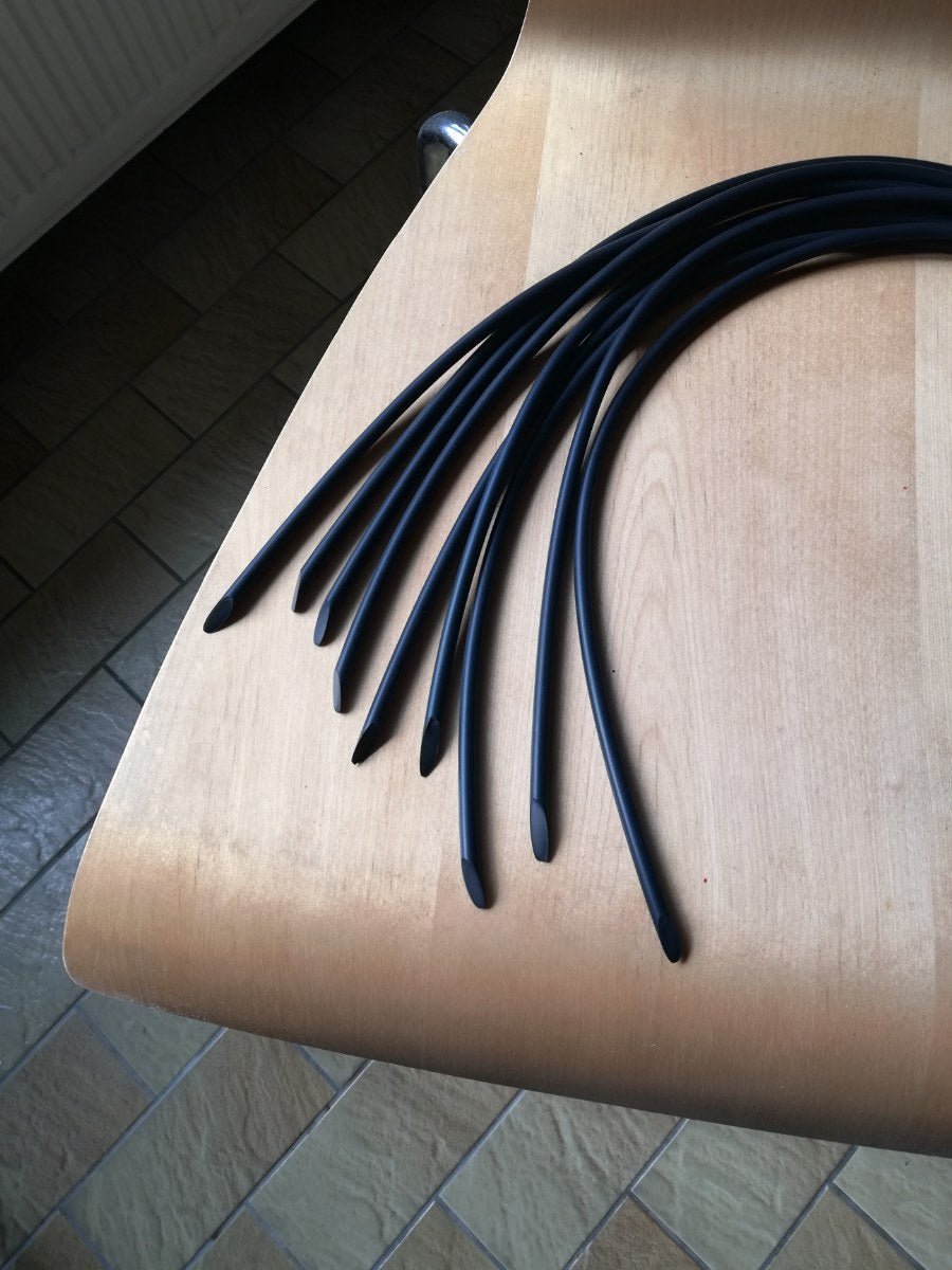 EPDM cat o nine 80 cm - SM - speeltjes