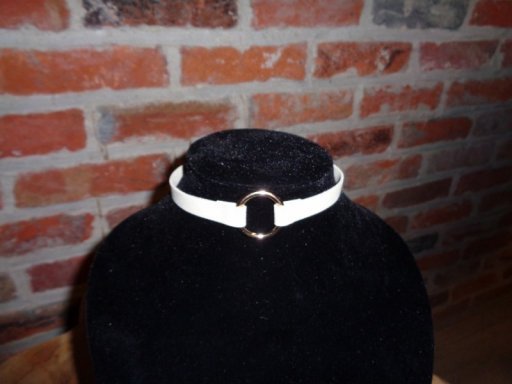 Fluwelen daily collar creme - SM - speeltjes