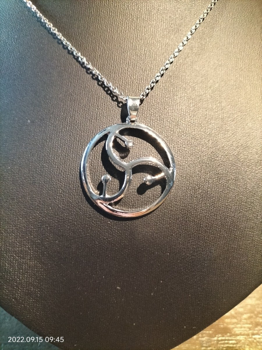 Halsketting met open BDSM logo - SM - speeltjes