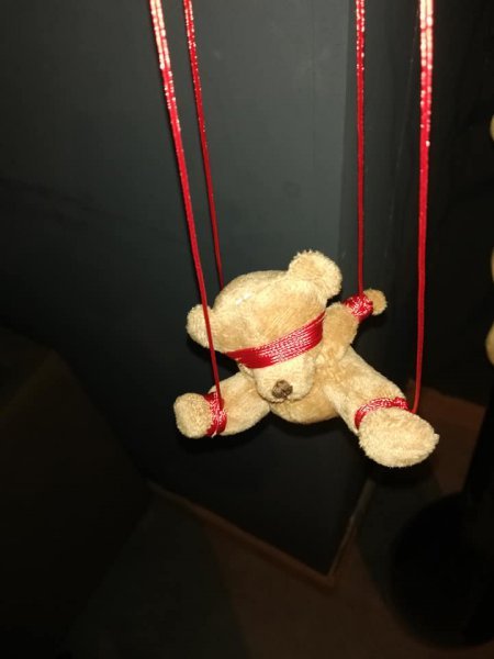 Kinky Bear suspension touw rood - SM - speeltjes
