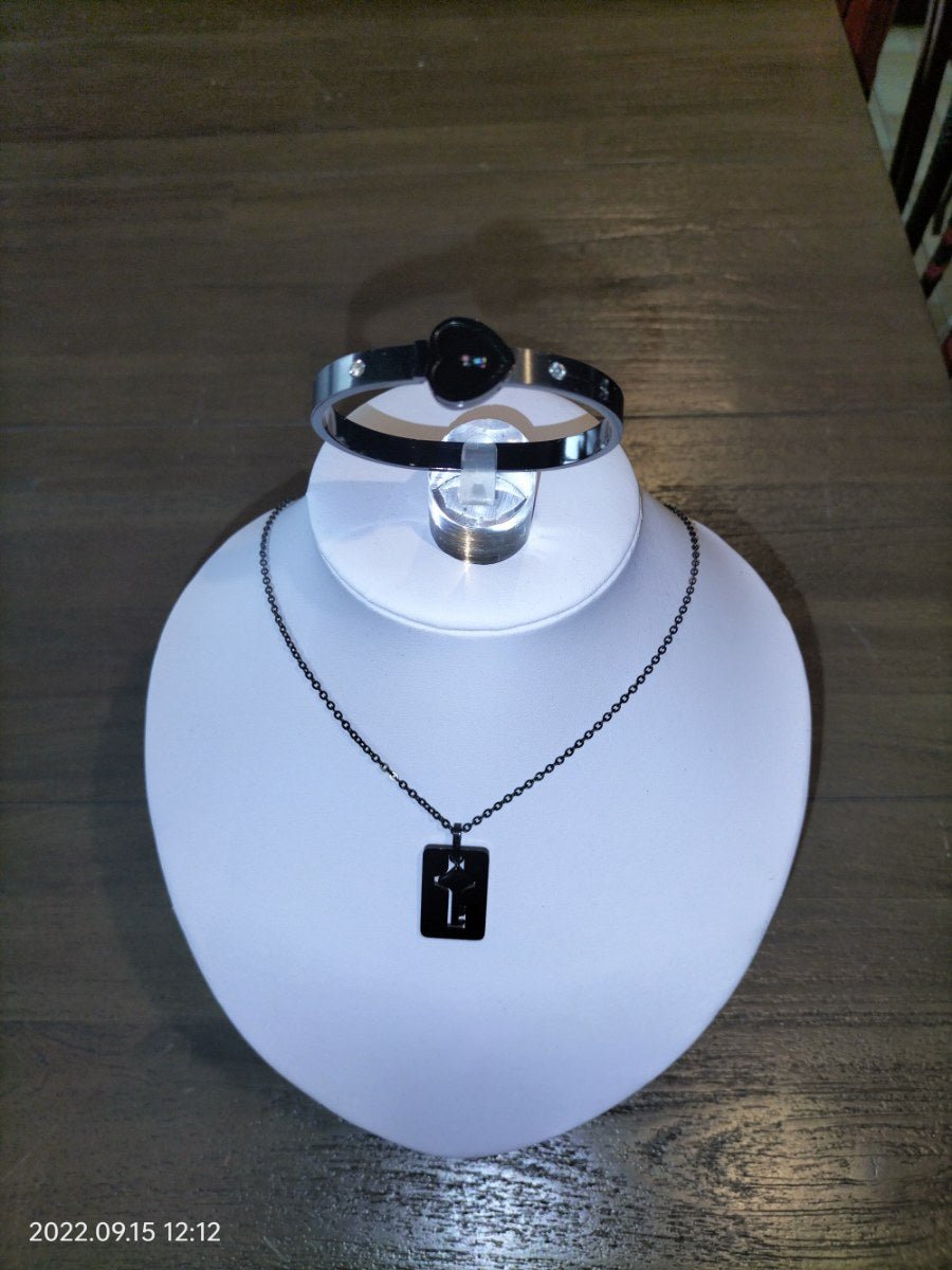 Owned en slaved armband + ketting zwart kleurig - SM - speeltjes